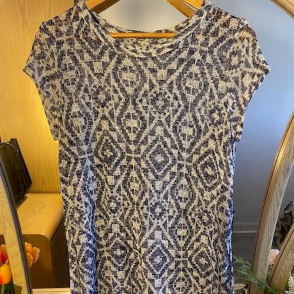 Woman's Blouse- Small/Medium- Suzy Shier